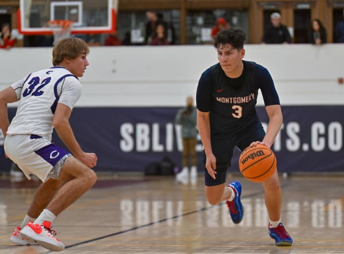 25 Montgomery vs. Carlsbad 12-23-23 Justin Fine